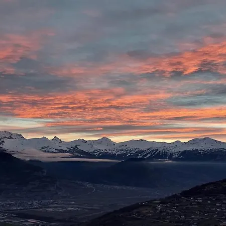 Sunny With Outdoor Dinning Apartament *