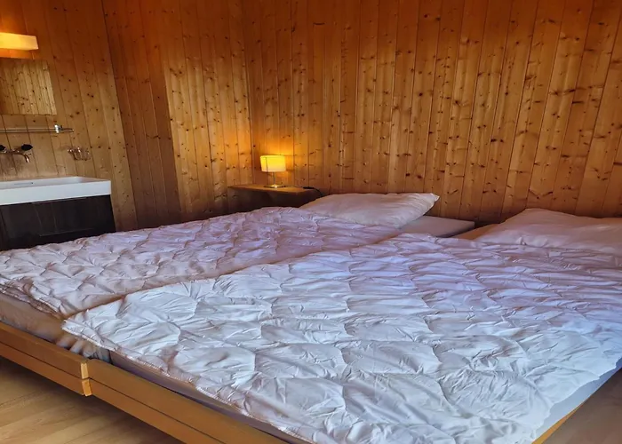 Sunny With Outdoor Dinning アパート