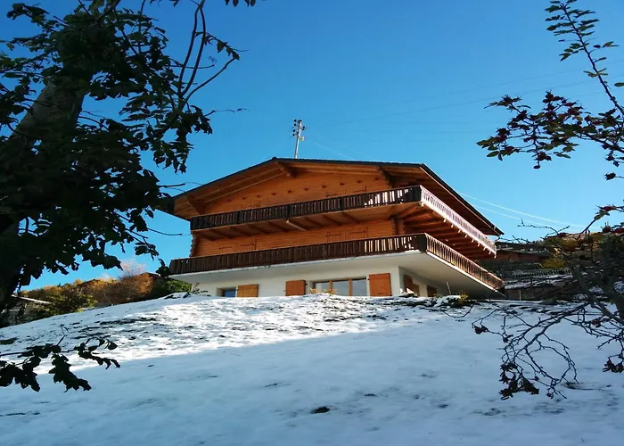 Sunny With Outdoor Dinning アパート *